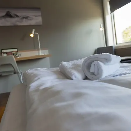 Aurora Hotell 2*