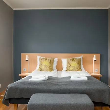 Hotell Aurora 2*