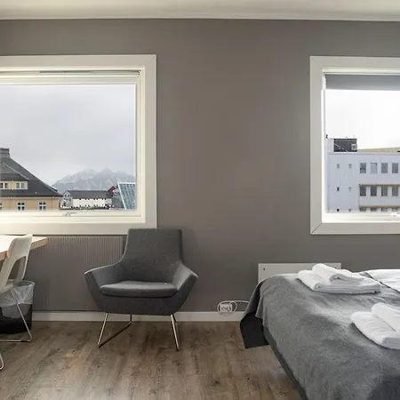 Aurora Hotell 2*