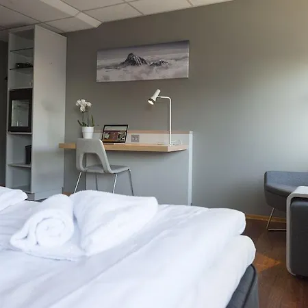 Hotell Aurora 2*